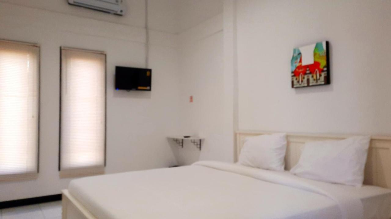 Cozy Stay Kupang Kupang  Exteriör bild