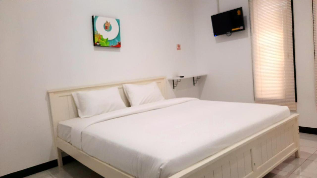 Cozy Stay Kupang Kupang  Exteriör bild