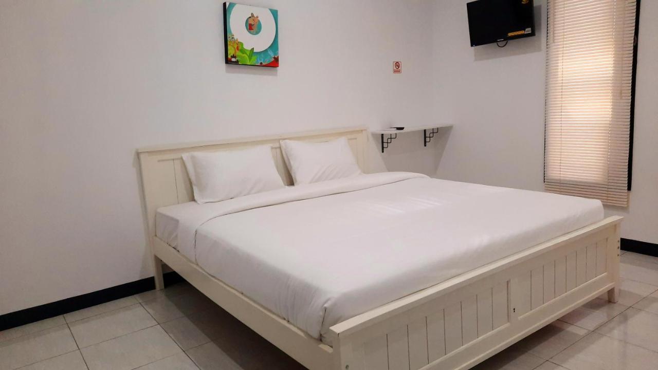Cozy Stay Kupang Kupang  Exteriör bild