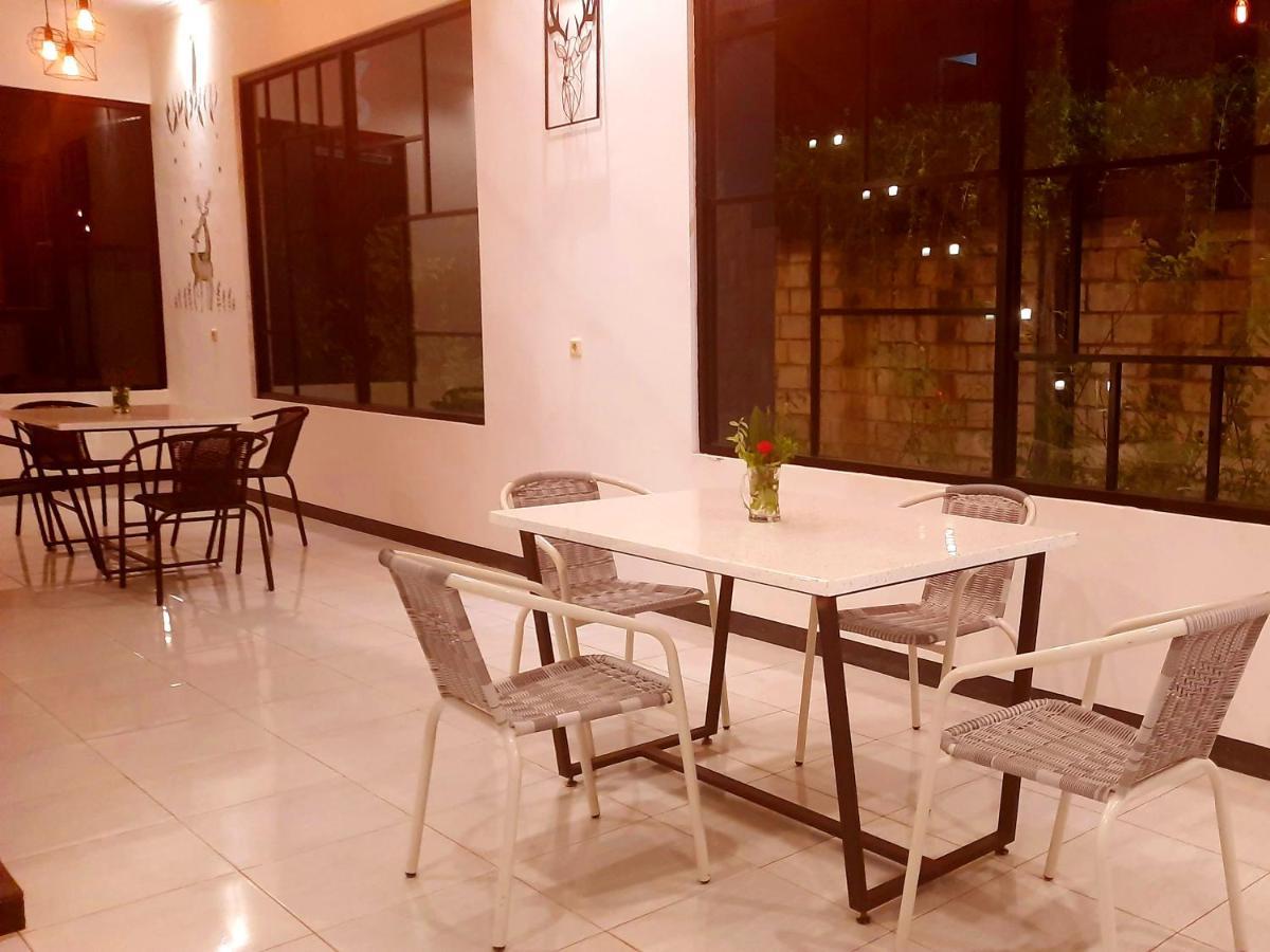 Cozy Stay Kupang Kupang  Exteriör bild