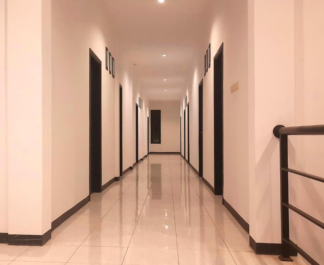 Cozy Stay Kupang Kupang  Exteriör bild