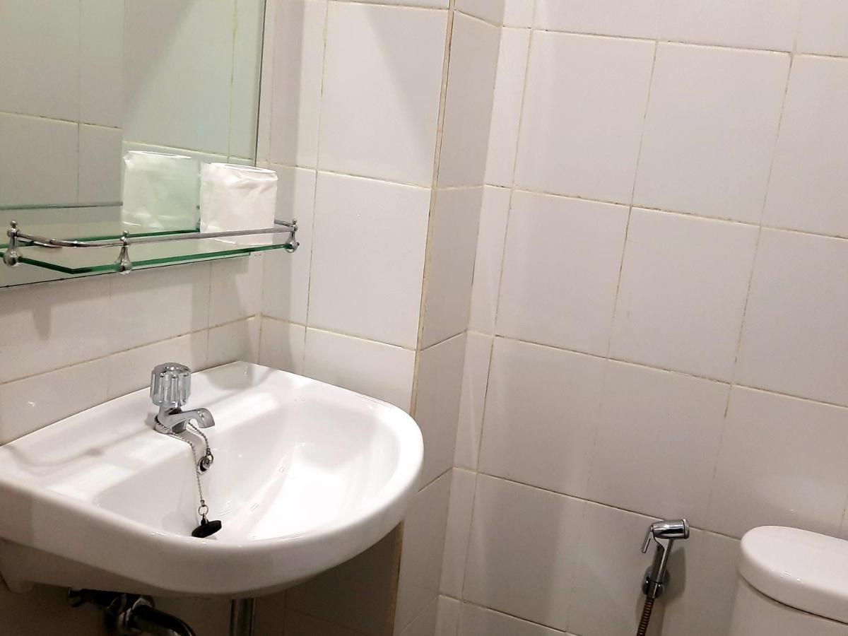 Cozy Stay Kupang Kupang  Exteriör bild