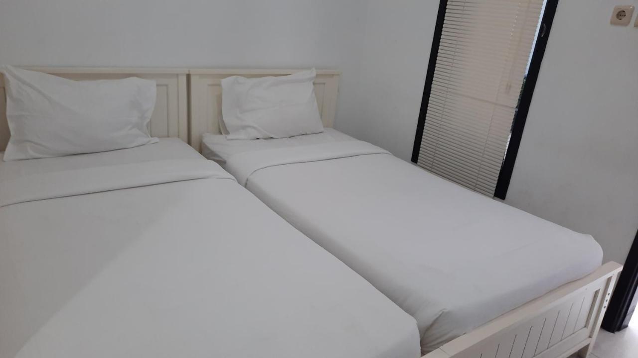 Cozy Stay Kupang Kupang  Exteriör bild