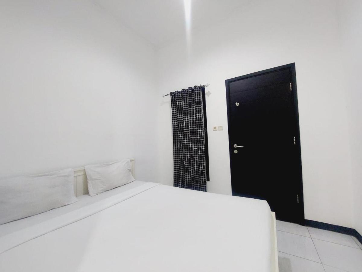 Cozy Stay Kupang Kupang  Exteriör bild
