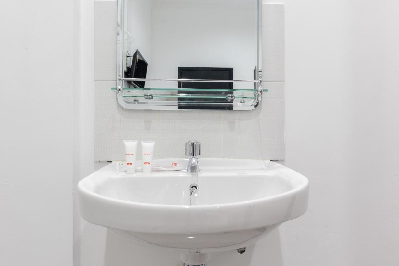 Cozy Stay Kupang Kupang  Exteriör bild
